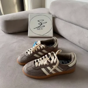 کتونی اسپزیال موکایی